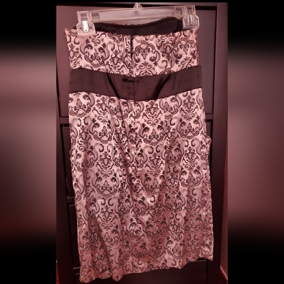 Dress - Picture 5 of 6